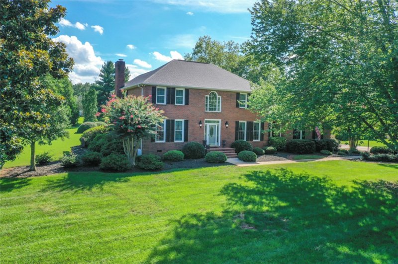 Harpers Ridge, Anderson Community