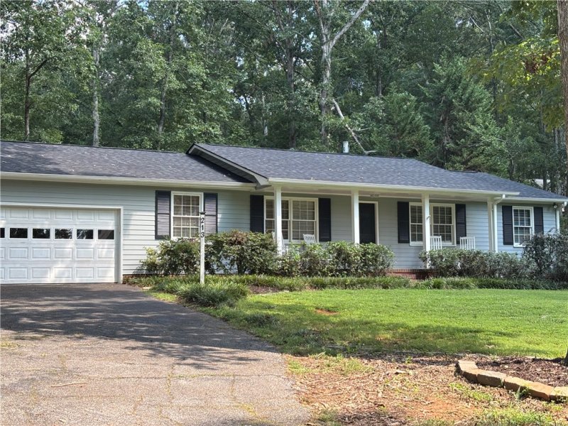 Property image 3 at 213 Brookgreen Drive, Anderson, SC 29625