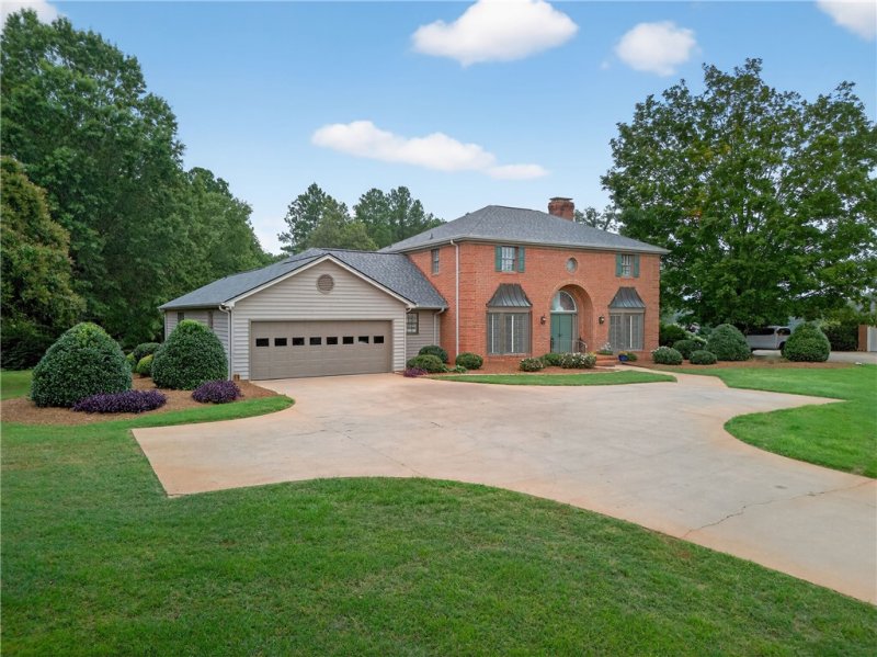 Property image 3 at 104 Mountain View Court, Pickens, SC 29671