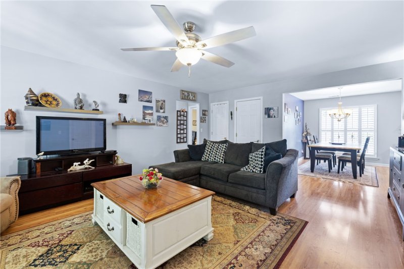 Property image 2 at 107 Point Place Drive, Westminster, SC 29693