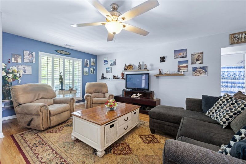 Property image 3 at 107 Point Place Drive, Westminster, SC 29693