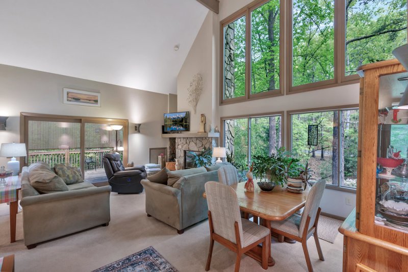 Property image 5 at 6 Crest Drive, Salem, SC 29676