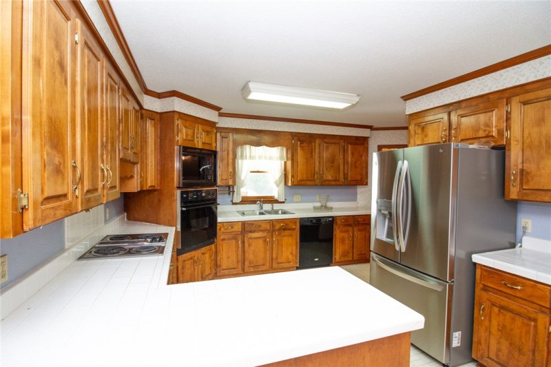 Property image 5 at 128 Laurel Lane, Pendleton, SC 29670