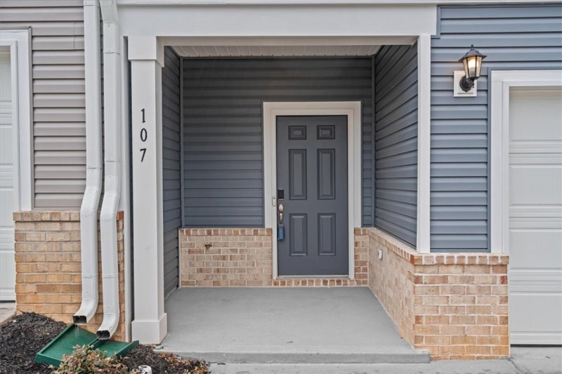 Property image 2 of 107 Pleasure Lane in Northbrook Village Townes, Taylors, SC 29687