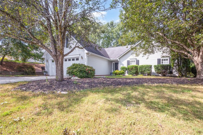 Property image 4 at 205 Pheasant Ridge Drive, Taylors, SC 29687