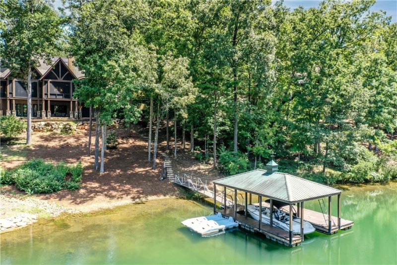 Property image 4 of 730 Placid Cove Way in Cliffs At Keowee Falls South, Salem, SC 29676