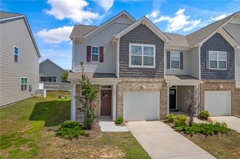 Property image 2 of 432 Bee Cove Way in The Falls At Meehan, Pendleton, SC 29670