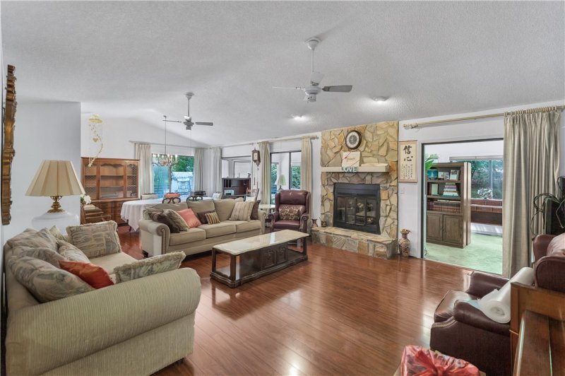 Property image 4 at 37 Par Harbor Way, Salem, SC 29676