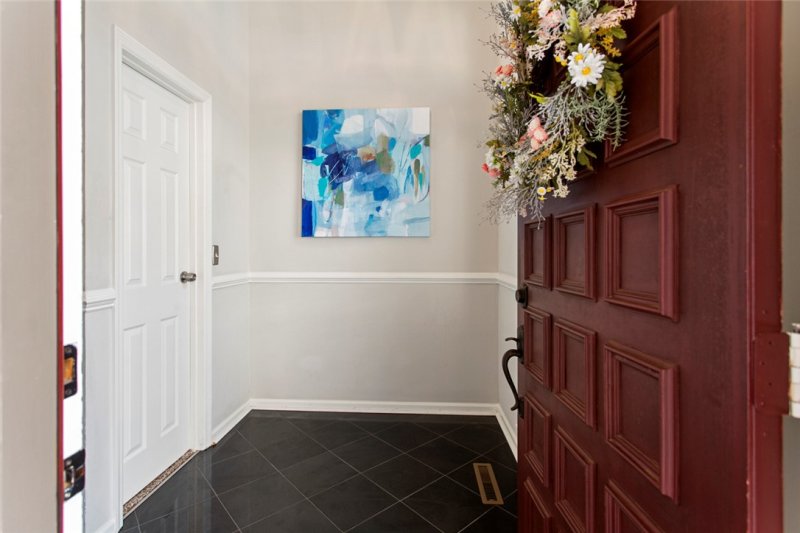 Property image 4 of 203 W Blue Heron Drive in Keowee Key, Salem, SC 29676