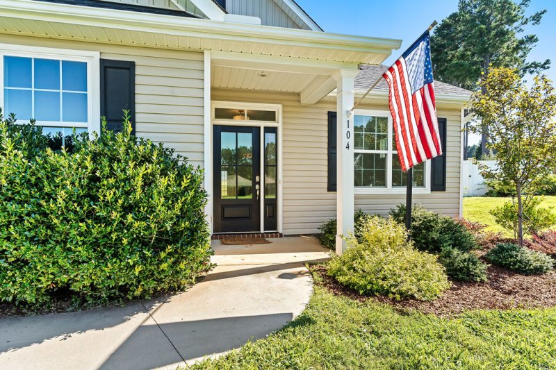 Property image 2 of 104 Arbor Woods Lane in Arbor Woods, Piedmont, SC 29673