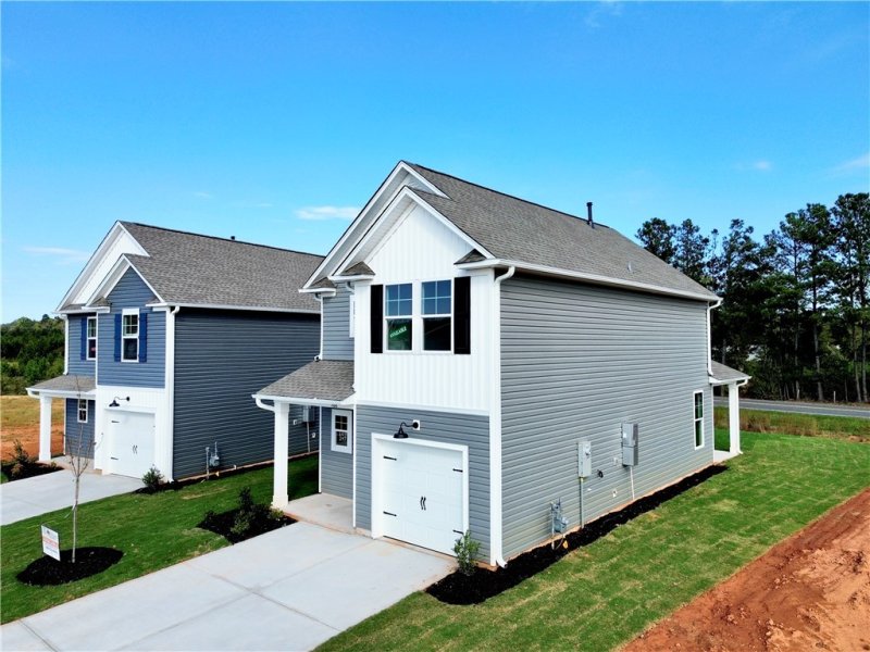 Property image 2 of 568 Seaborn Circle in Champions Village at Cherry Hill, Pendleton, SC 29670