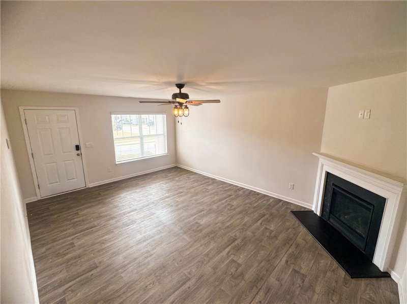 Property image 3 of 403 Sweetgrass Lane in Cambridge Walk, Piedmont, SC 29673