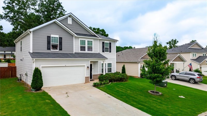 Property image 3 of 224 Walking Stick Way in Parkview Glen, Pelzer, SC 29669