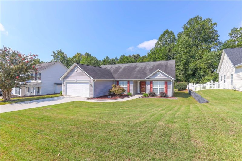 Property image 3 at 120 Rounded Wing Drive, Easley, SC 29642