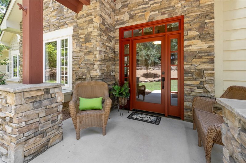 Property image 4 of 203 Hillview Drive in Waterford Pointe - Oconee, Seneca, SC 29672