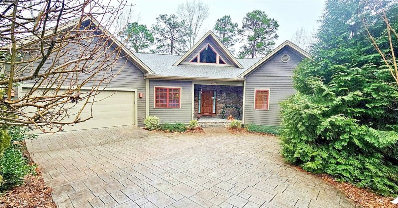 Keowee Key