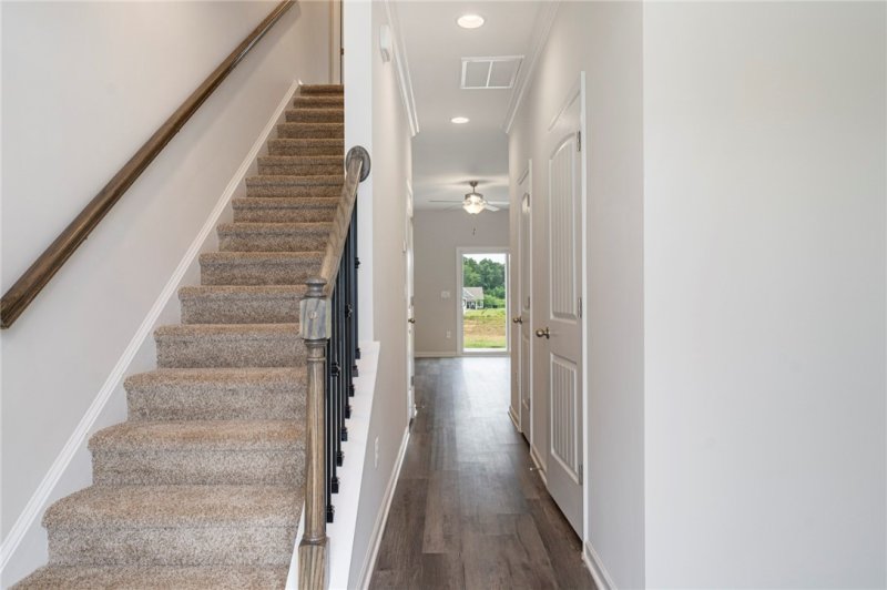 Property image 3 of 105 Weaver Way in Wren Point, Pendleton, SC 29670