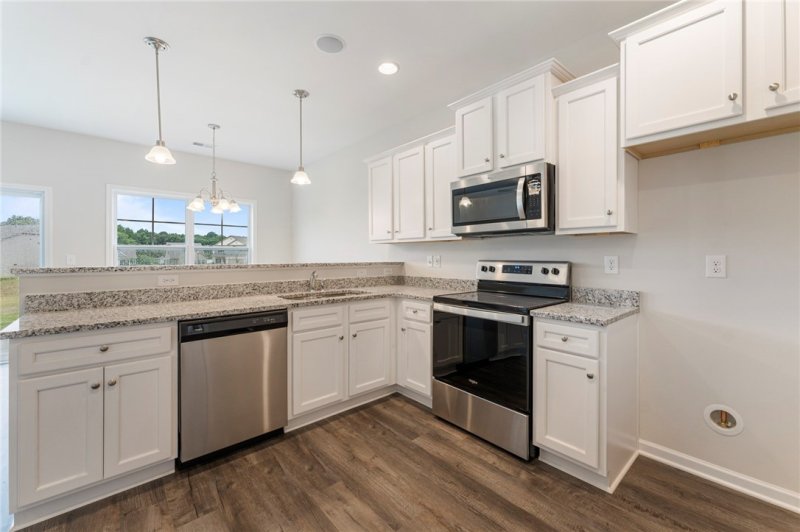 Property image 5 of 105 Weaver Way in Wren Point, Pendleton, SC 29670