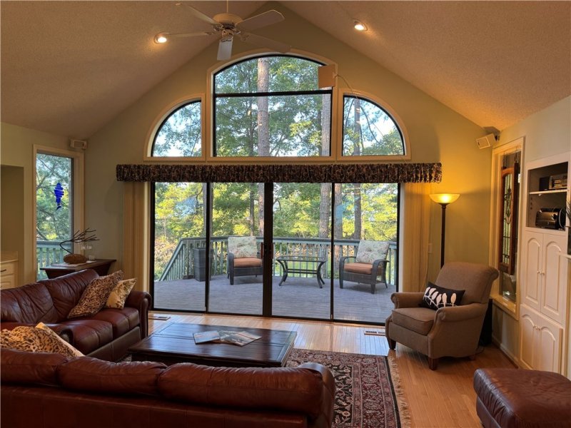 Property image 5 at 10 Sunset Bay Drive, Salem, SC 29676