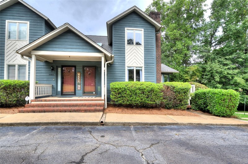 Property image 3 at 105 B Fairway Oaks Lane, Easley, SC 29642