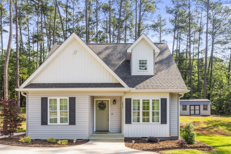 Singing Pines, Seneca Community