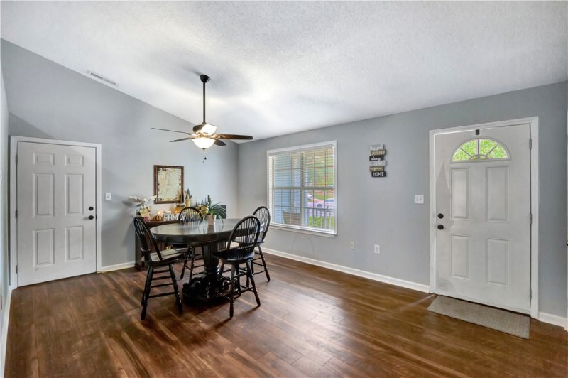 Property image 5 of 100 Featherfilled Court in Hunters Glen, Anderson, SC 29625