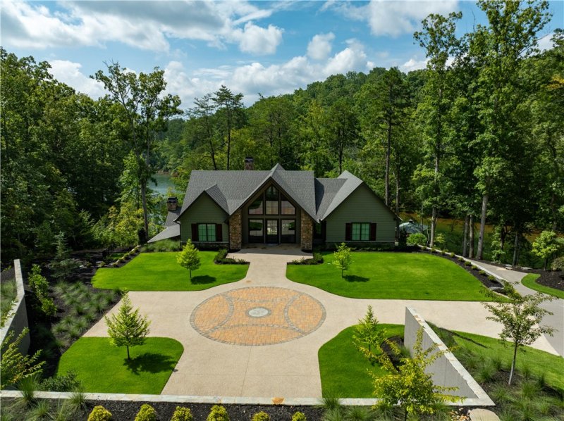 158 Cherry Laurel Way