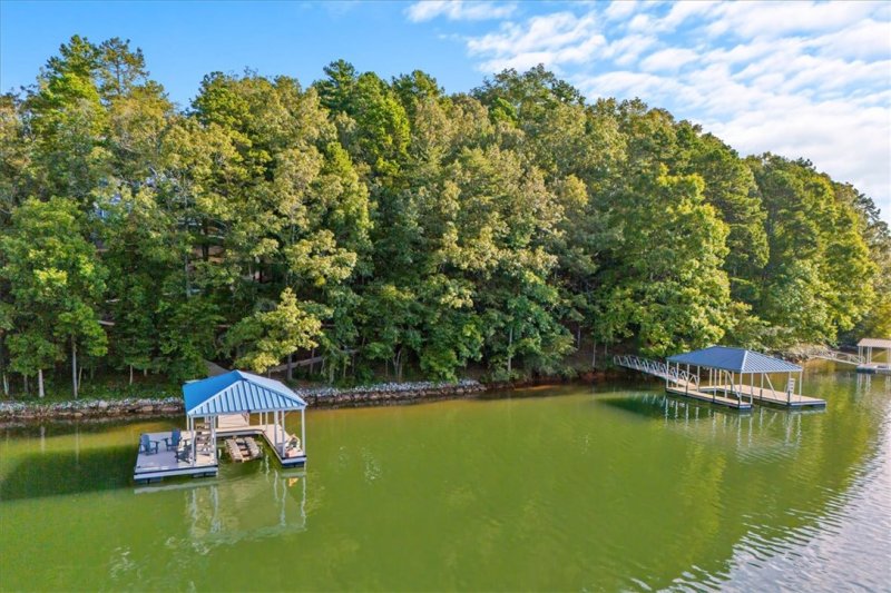 Property image 5 of 545 Peninsula Road in Peninsula Pointe South, West Union, SC 29696