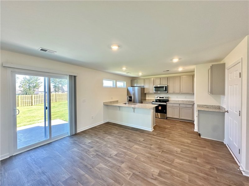 Property image 5 of 604 Seaborn Circle in Champions Village at Cherry Hill, Pendleton, SC 29670