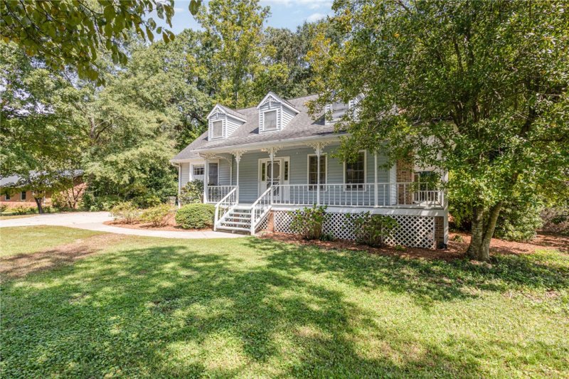 Property image 3 of 504 Squire Circle in Camelot, Clemson, SC 29631