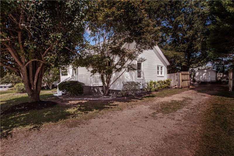 Property image 5 at 305 S 6th Street, Easley, SC 29640