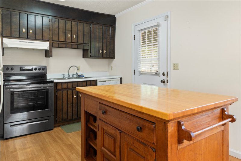 Property image 4 at 437 Jumping Branch Road, Tamassee, SC 29686