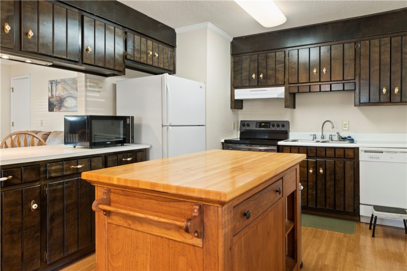 Property image 5 at 437 Jumping Branch Road, Tamassee, SC 29686