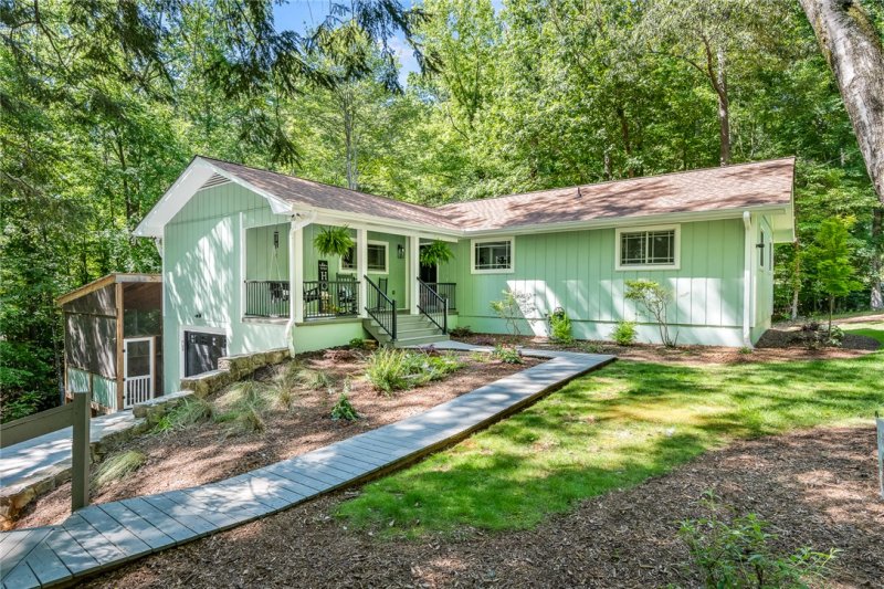 103 Pineneedle Drive