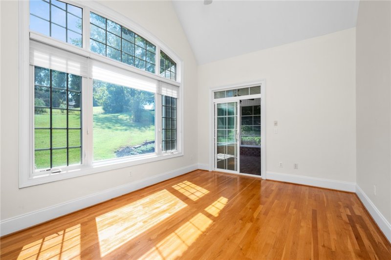 Property image 5 of 124 Turnberry Road in Brookstone Meadows, Anderson, SC 29621