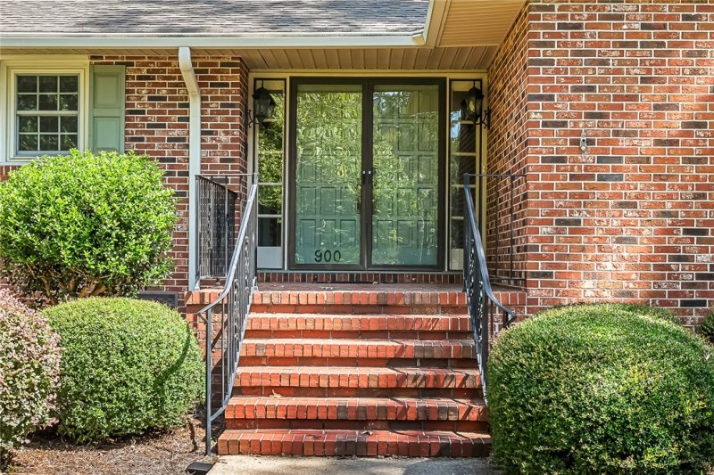 Property image 4 at 900 Meadow Lane, Anderson, SC 29621