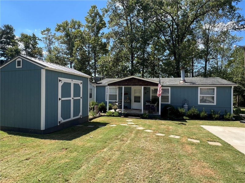 Property image 2 at 110 Dogwood Lane, Townville, SC 29689