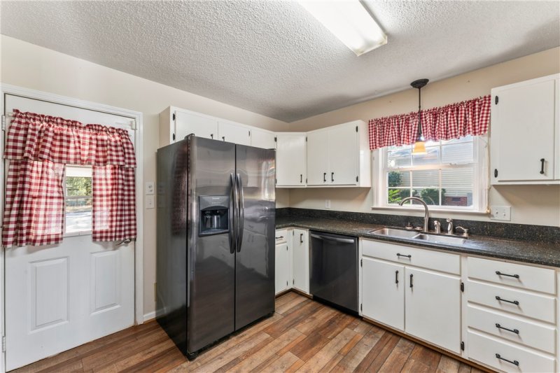 Property image 4 at 105 Willow Court, Anderson, SC 29621