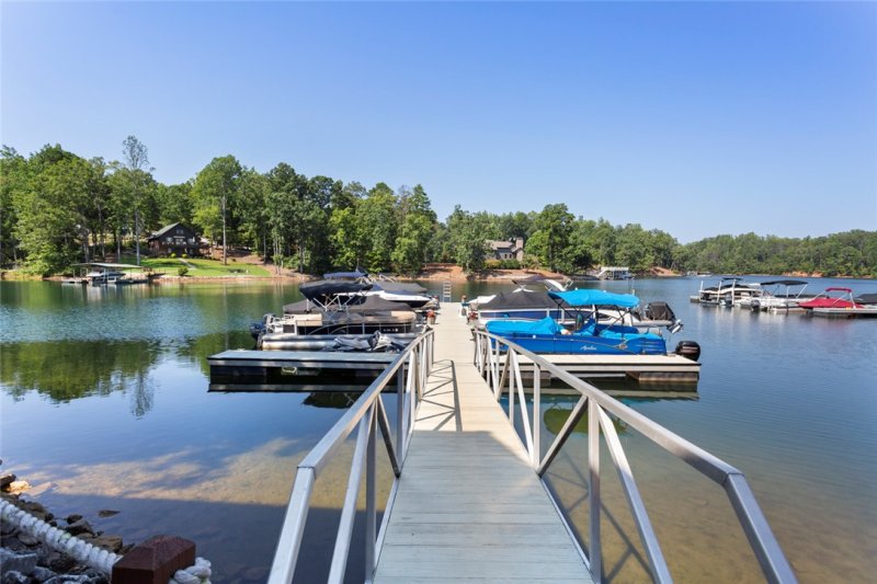 Property image 3 at 175 Harbour Pointe, Six Mile, SC 29682