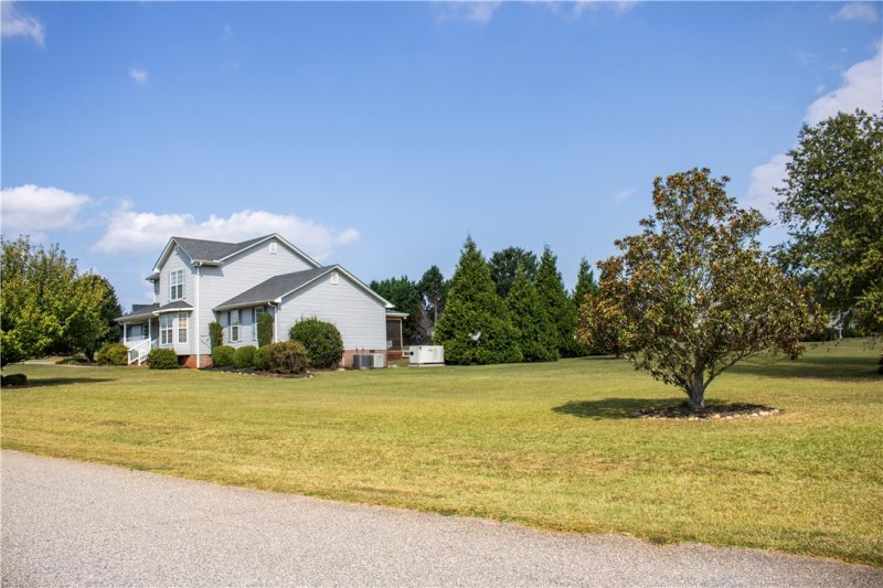 Property image 2 of 215 Spruce Creek in Spring Brook, Anderson, SC 29625