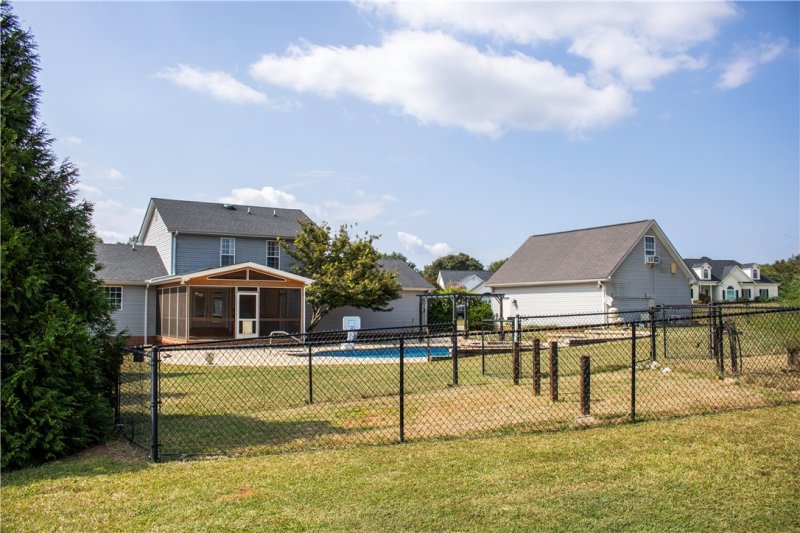 Property image 5 of 215 Spruce Creek in Spring Brook, Anderson, SC 29625