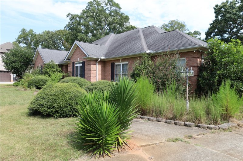 Property image 4 of 126 Wycombe Drive in Kings Grant, Anderson, SC 29621