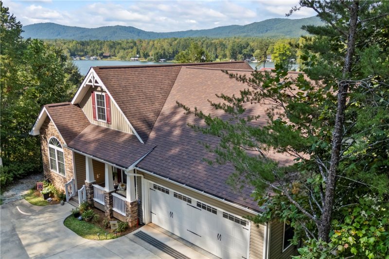 Property image 2 at 110 Lake Ridge Lane, Tamassee, SC 29686