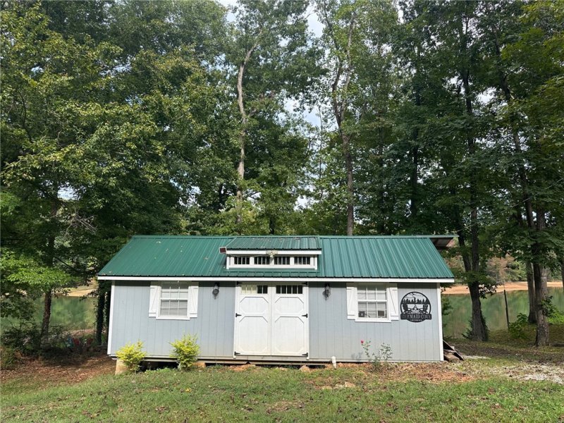 Property image 2 of 265 Arrington Drive in Port Bass, Fair Play, SC 29643