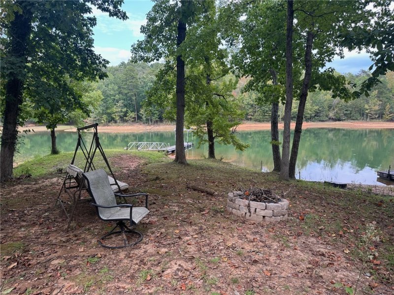 Property image 3 of 265 Arrington Drive in Port Bass, Fair Play, SC 29643