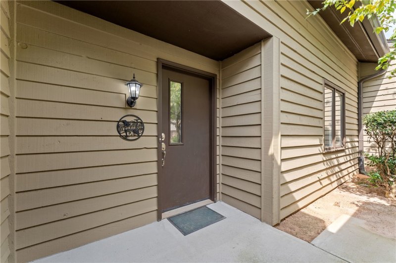 Property image 3 of 325 Skylark Circle in Sugar Creek, Greer, SC 29650