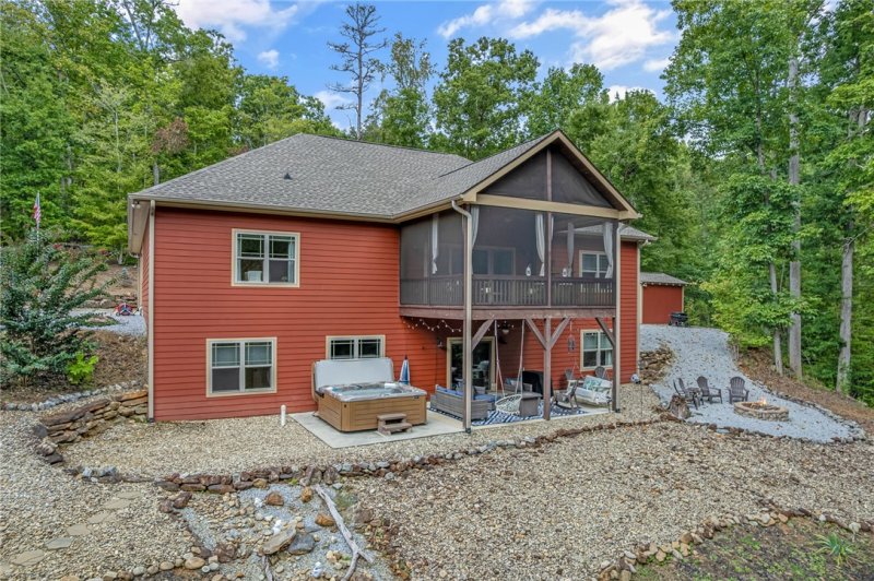 Property image 4 at 160 Julie Way, Pickens, SC 29671