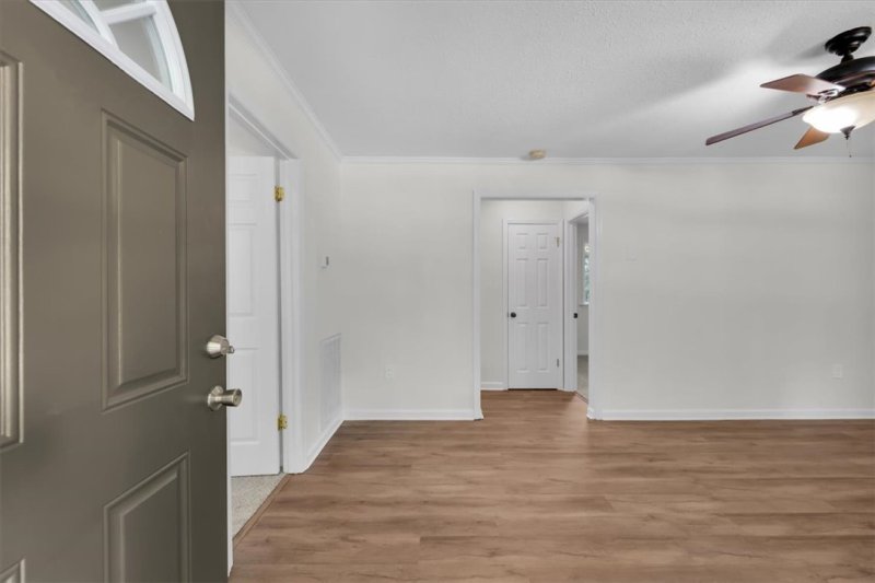 Property image 5 of 108 Pineview Drive in Sleepy Hollow, Liberty, SC 29657