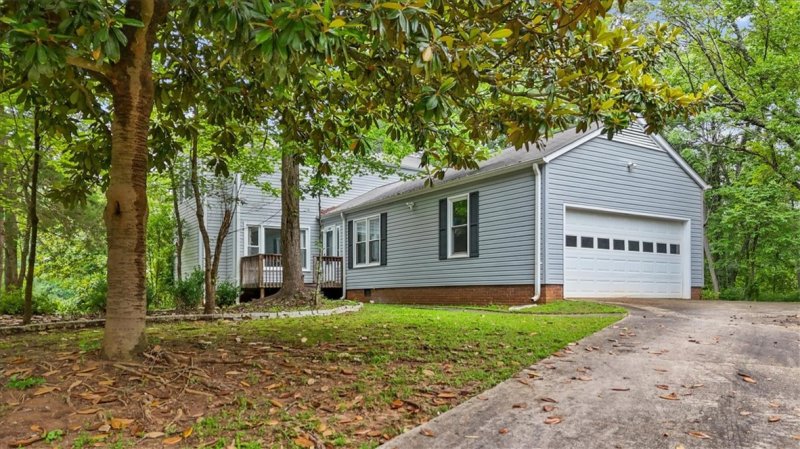 156 Cedar Creek Circle