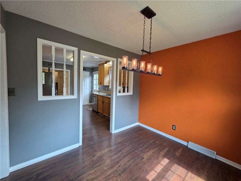 Property image 3 at 318 Country Glen Lane, Pelzer, SC 29669